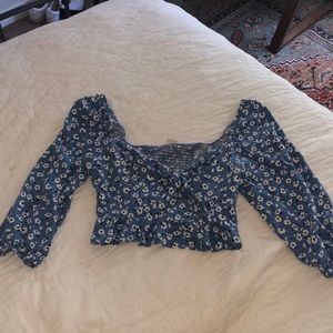 Cotton On XS cropped floral blouse.